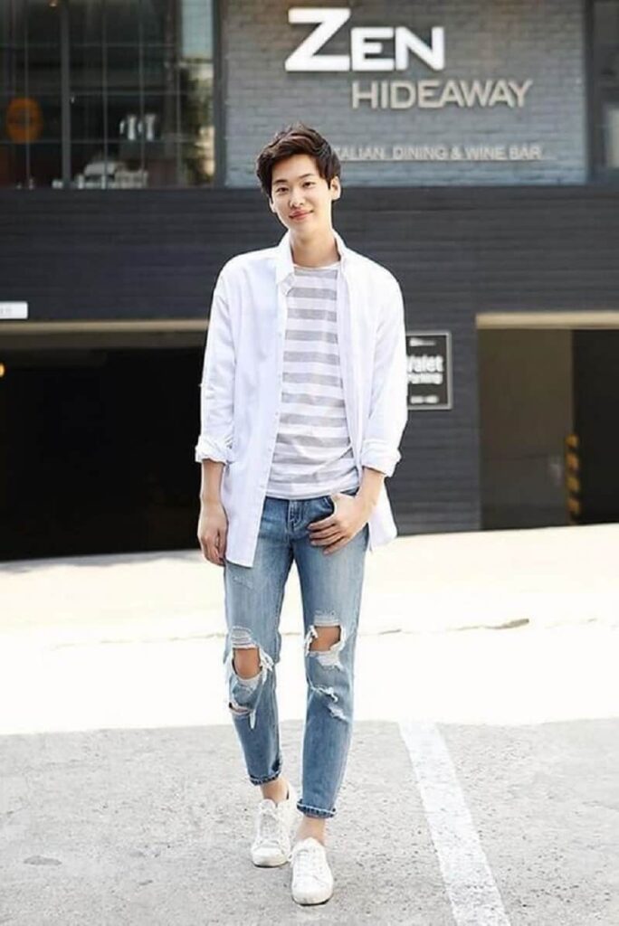 Một Số Cách Phối Áo Thun Với Áo Sơ Mi Khoác Ngoài Cho Nam