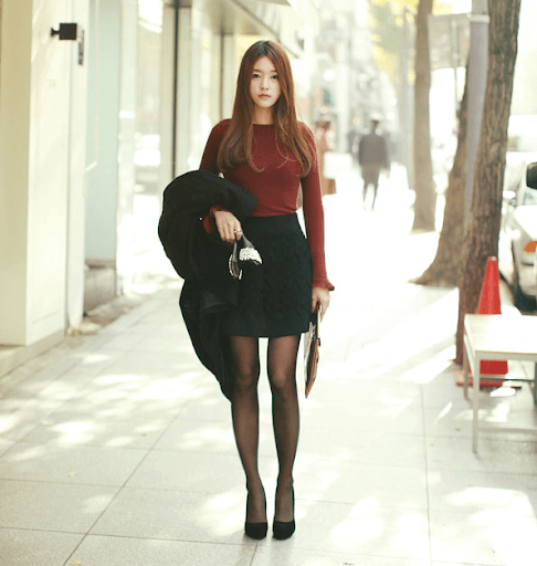 5 cách phối đồ với tất đen mỏng được nhiều tín đồ thời trang áp dụng - RITZ