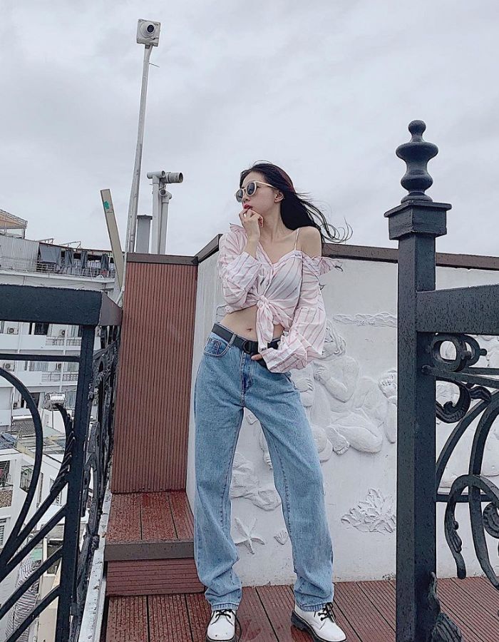 10 Cách phối quần jeans nữ lưng cao Hàn Quốc - Kiến thức