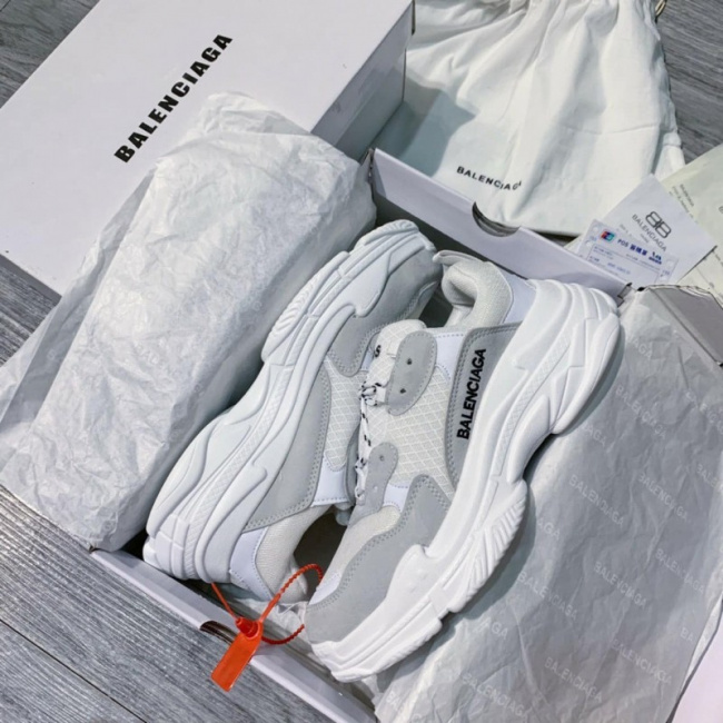 4 Shop Giày Nam Chất Lượng Nhất Vinh - ALONGWALKER