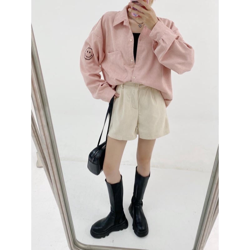 Lưu ngay 15 mẹo phối đồ với sơ mi nhung cực hay