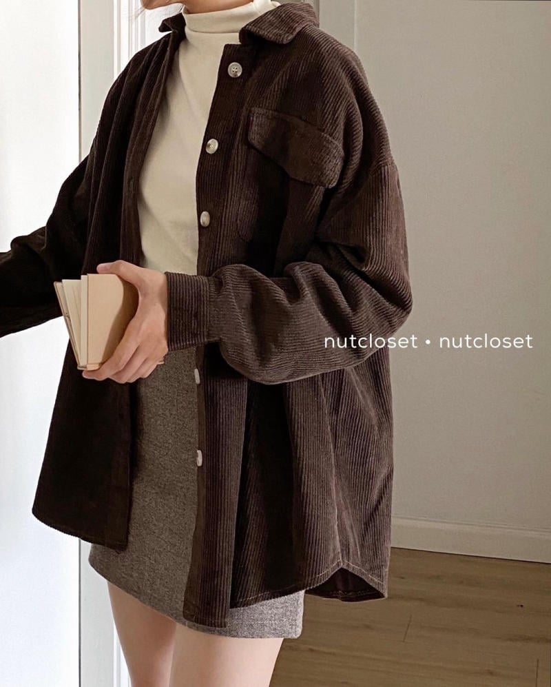 Lưu ngay 15 mẹo phối đồ với sơ mi nhung cực hay