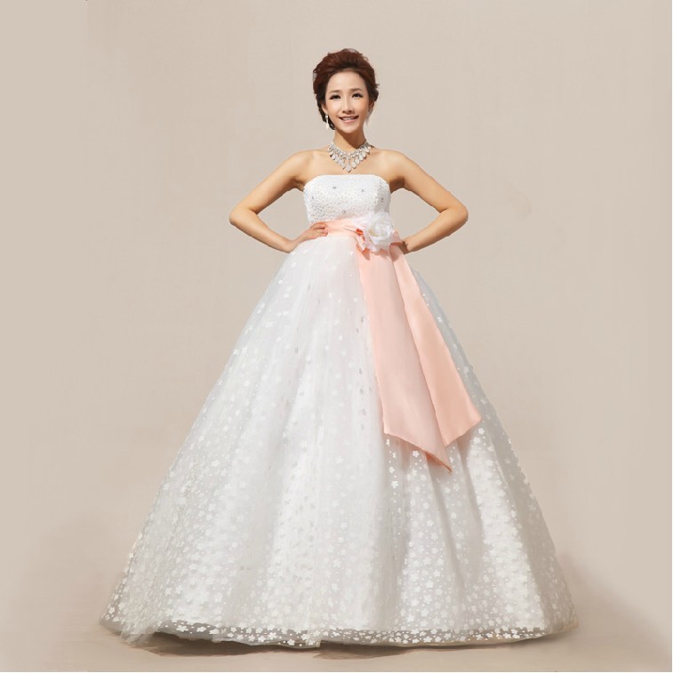 Chia sẽ kinh nghiệm chọn váy cưới cho bà bầu từ 5 - 6 tháng