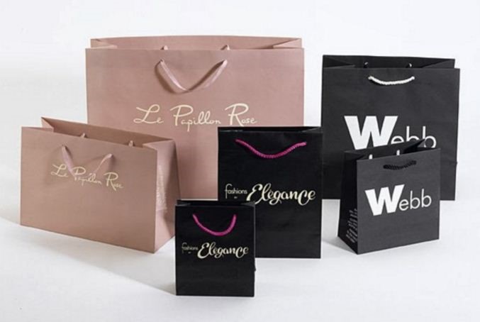 In túi giấy cho cửa hàng thời trang là hình thức quảng cáo giá rẻ rất được ưa chuộng.