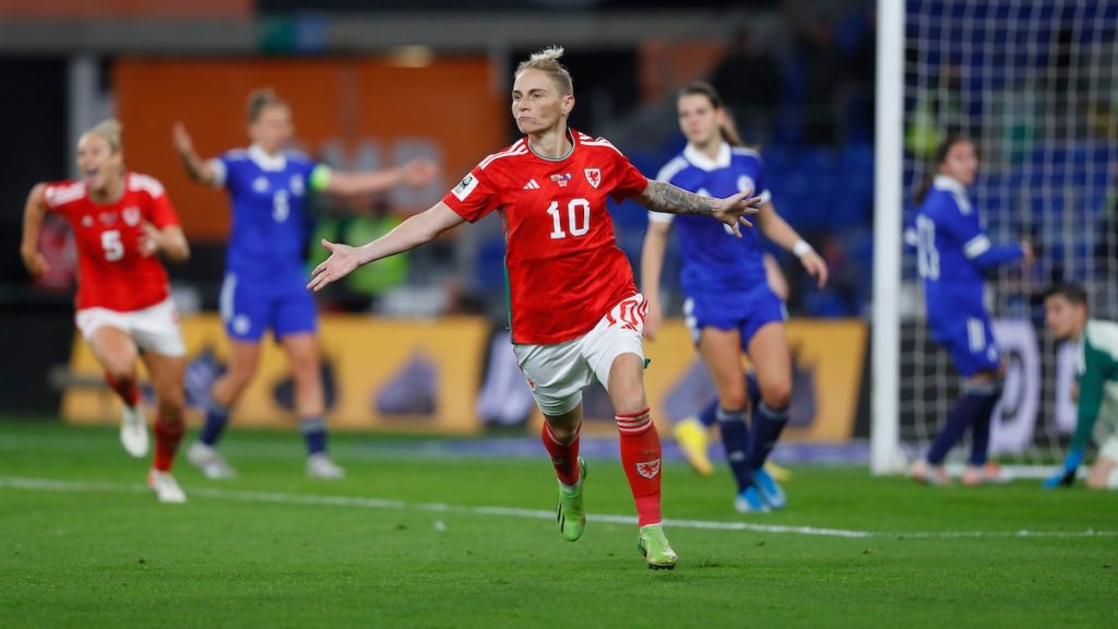 Tiểu sử Jess Fishlock - Footbalium