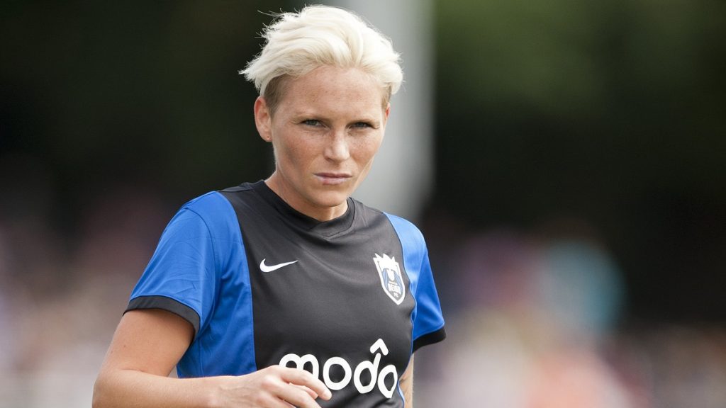 Tiểu sử Jess Fishlock - Footbalium