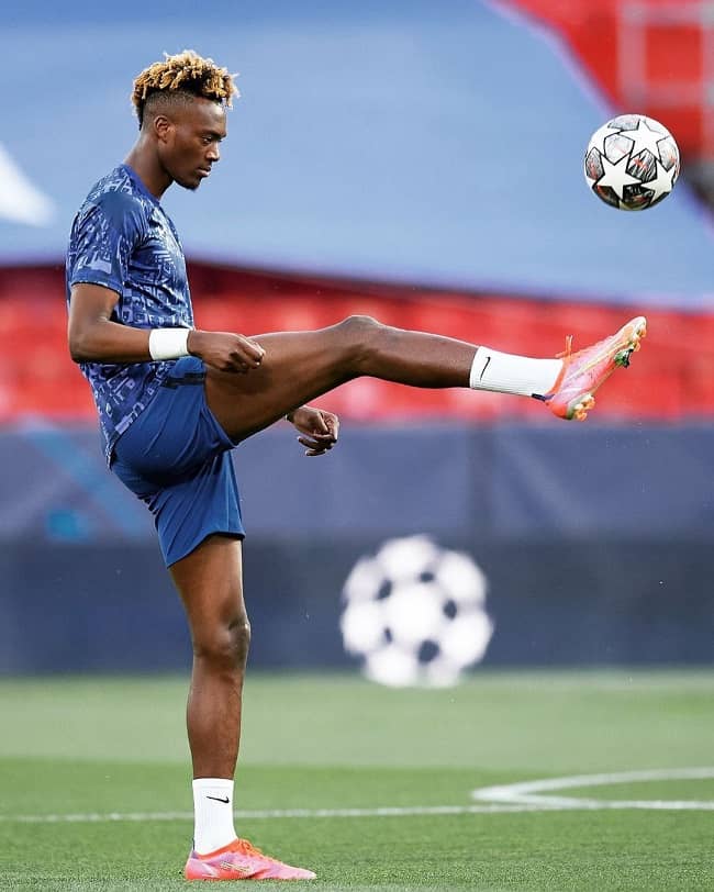 Tammy Abraham - Tiểu sử, Tuổi, Giá trị ròng, Chiều cao, Sự nghiệp, Sự kiện