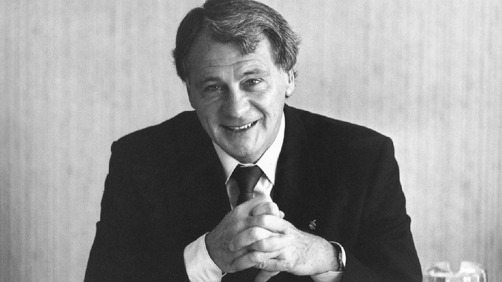 Huấn luyện viên người Anh xuất sắc nhất mọi thời đại - Footbalium