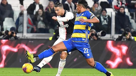 O telefonema de Cristiano Ronaldo que impediu o adeus de Bruno Alves - Internacional - Jornal Record