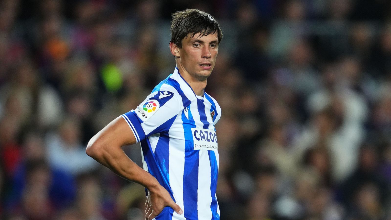 Robin Le Normand là ai? Trung vệ này được Manchester United và Liverpool tán tỉnh