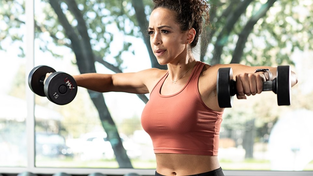 8 bài tập vai cho nữ giúp bạn có bờ vai thon gọn tại nhà