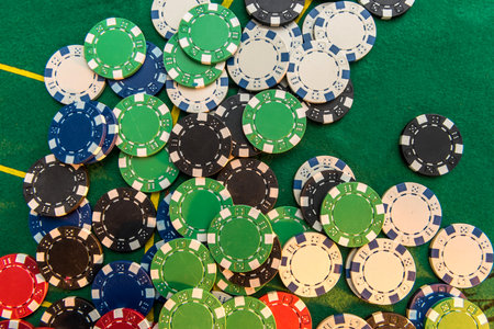 Sự hấp dẫn và lợi ích của việc sử dụng chip poker