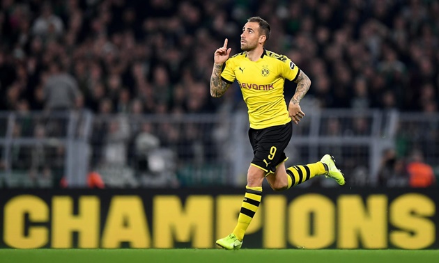 10 “kẻ săn trộm” giỏi nhất châu Âu: Vardy không phải số 1; PSG sốc!