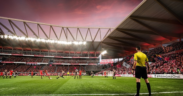 Trường trung tính là gì? Lý do nên chơi trên sân trung gian