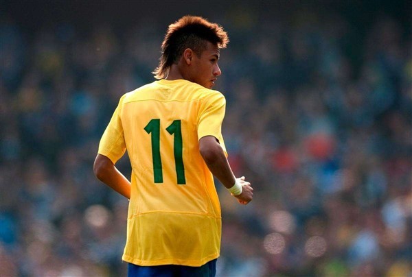 Neymar không thích chiếc áo số 10 của ĐT Brazil nhưng bị 'buộc' phải nhận