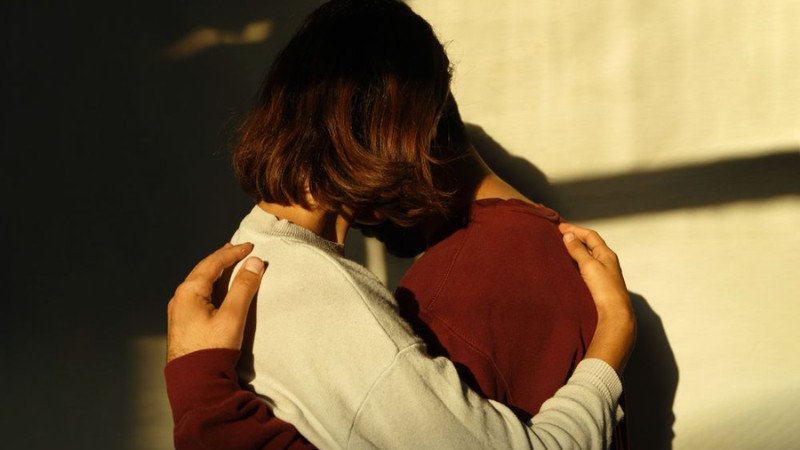 Skinship là gì? 5 mẹo để chiếm được trái tim người yêu