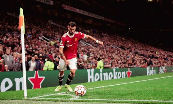 Đá phạt góc là gì? Khi nào được phép đá phạt góc?