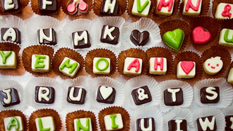 Cách làm sôcôla ngày lễ tình nhân Cách làm socola Valentine chữ cái