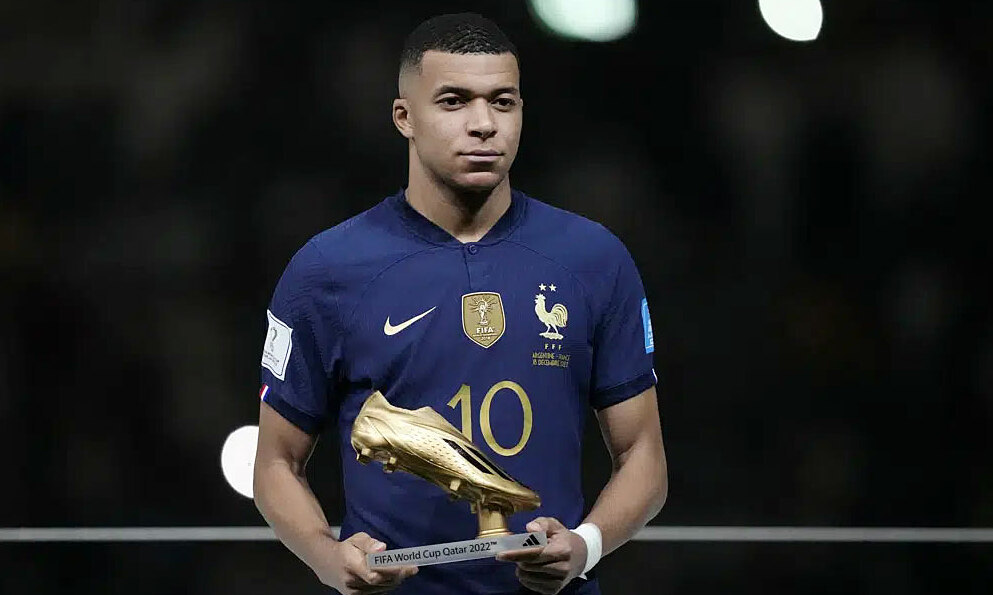Kylian Mbappé - thần đồng người Pháp