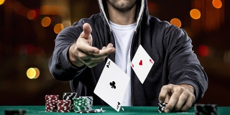Cách chơi Poker Omaha cổ điển sẽ khiến trái tim bạn tan chảy