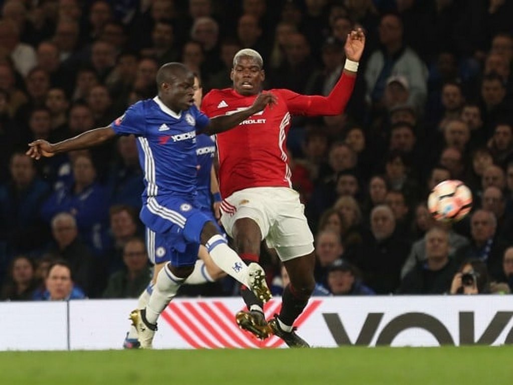 CDM ngăn chặn tấn công đối phương