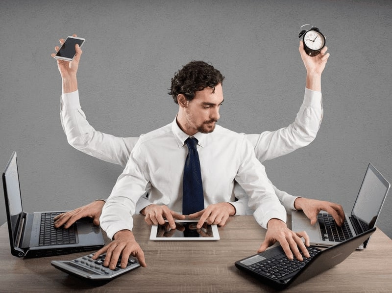 Nghề tay trái là gì? Top 15 nghề tay trái có thu nhập hấp dẫn