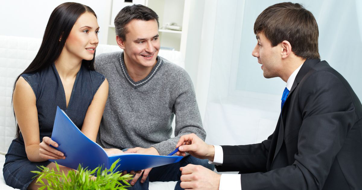 Khách hàng là gì? Vai trò, phân loại đối tượng khách hàng