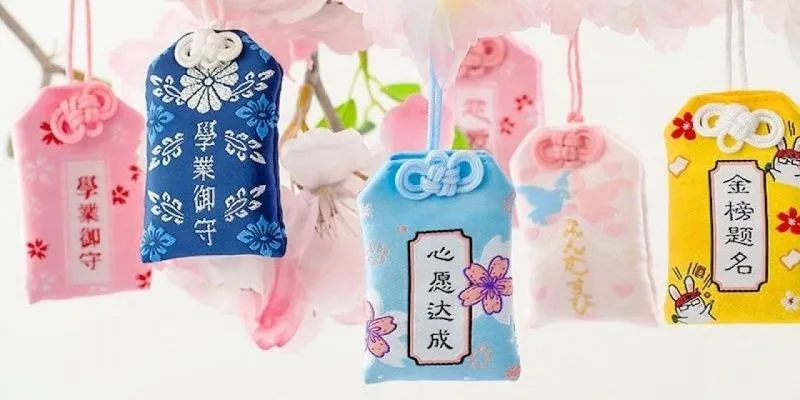 Cách làm bùa đánh bài giúp thu hút vận may theo quan niệm dân gian