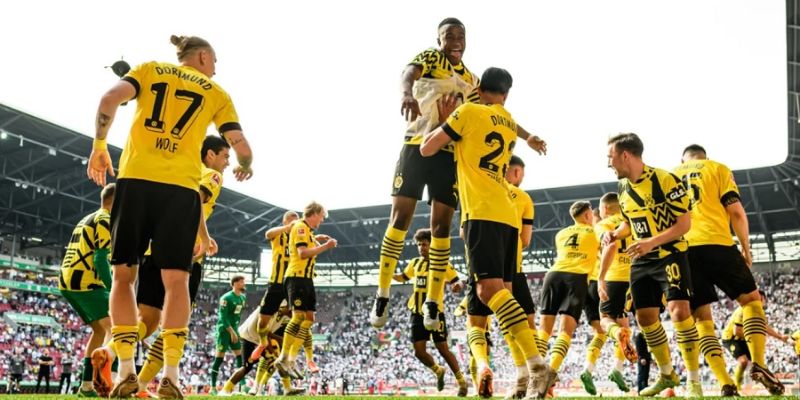 Borussia Dortmund và các đối thủ truyền kiếp