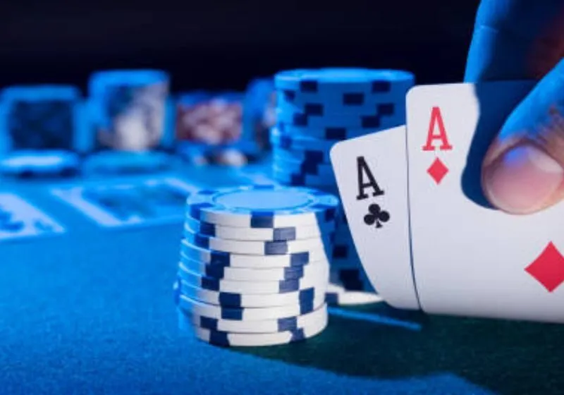 Flush poker là gì? Cách chơi và mẹo dùng thùng poker