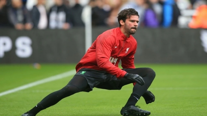 Hi vọng Alisson sẽ có những cống hiến ấn tượng hơn nữa cho Liverpool Alisson Becker thủ môn Liverpool hiện tại