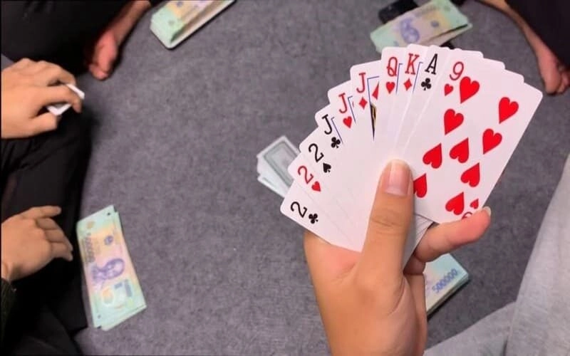 Sâm lốc có được đánh 2 cuối không? Giải đáp chi tiết