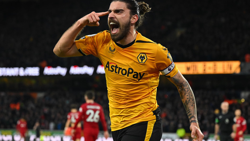 Ruben Neves ăn mừng bàn thắng tại Wolves