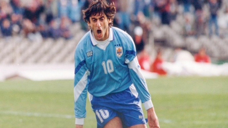 enzo francescoli cau thu uruguay huyen thoai