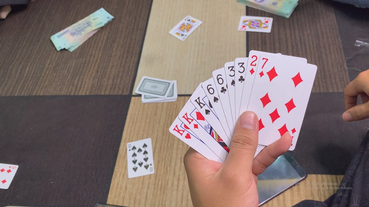 Bí Quyết Chiến Thắng Bài Phỏm - Chiến Thuật Của 1 Tay Chơi Lâu Năm