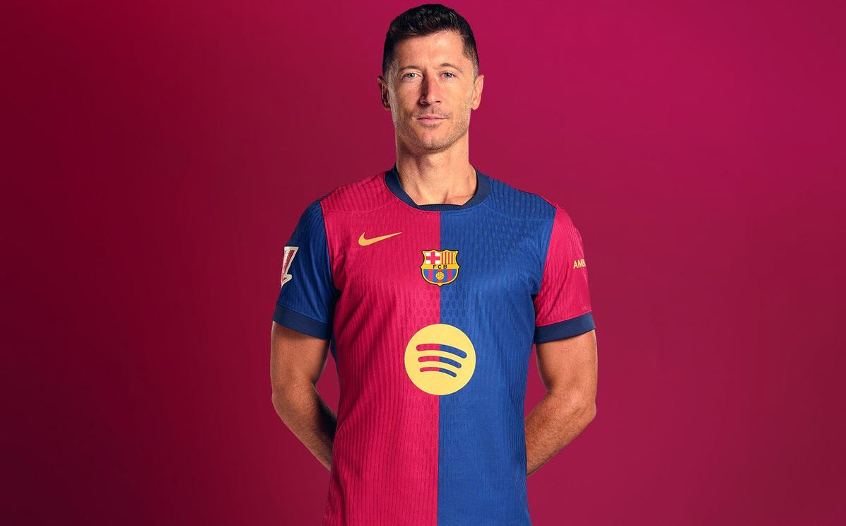 Lewandowski ăn mừng trong màu áo Bayern Munich
